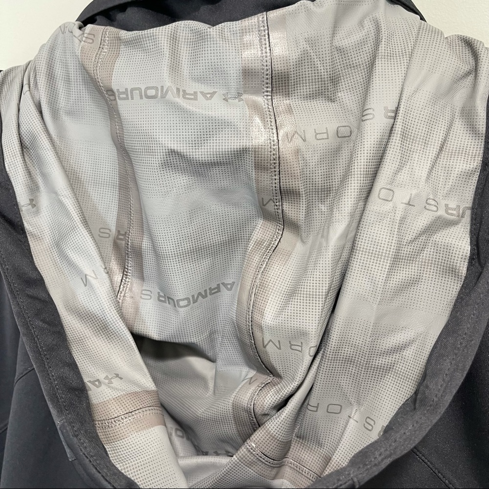 Under Armour Light Weight Jacket with Hoodie Women Size Medium - Picture 14 of 16